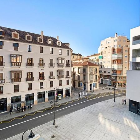 Amplio Piso En Atarazanas Málaga Exterior foto