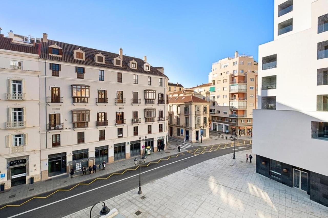 Amplio Piso En Atarazanas Málaga Exterior foto